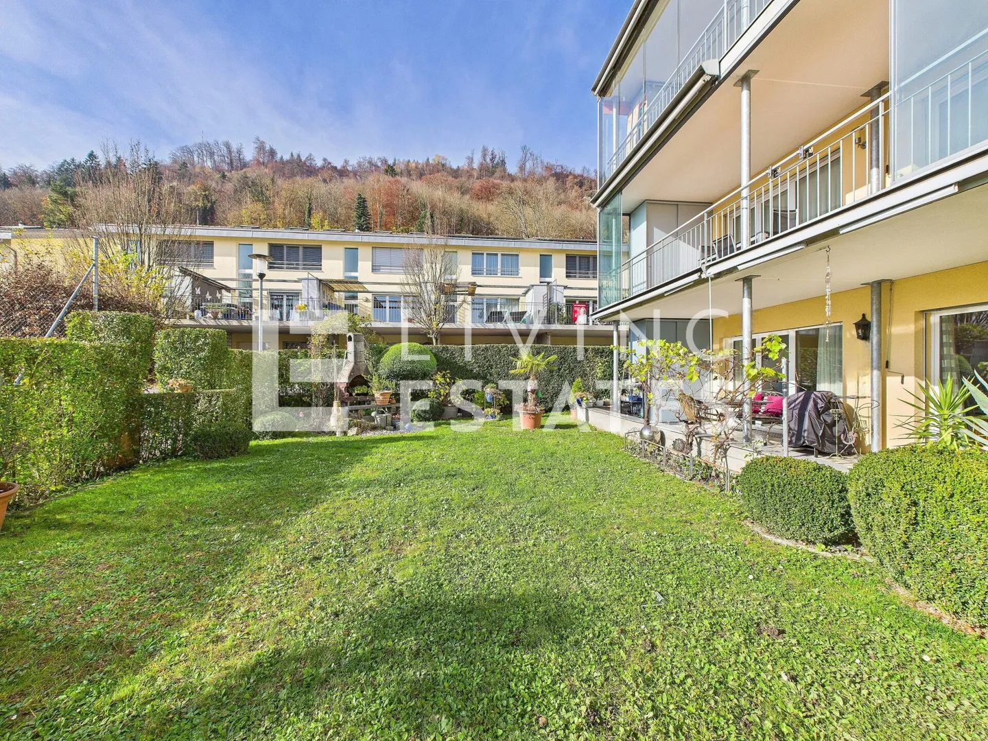 Wohnung kaufen - Foto 1 von 16