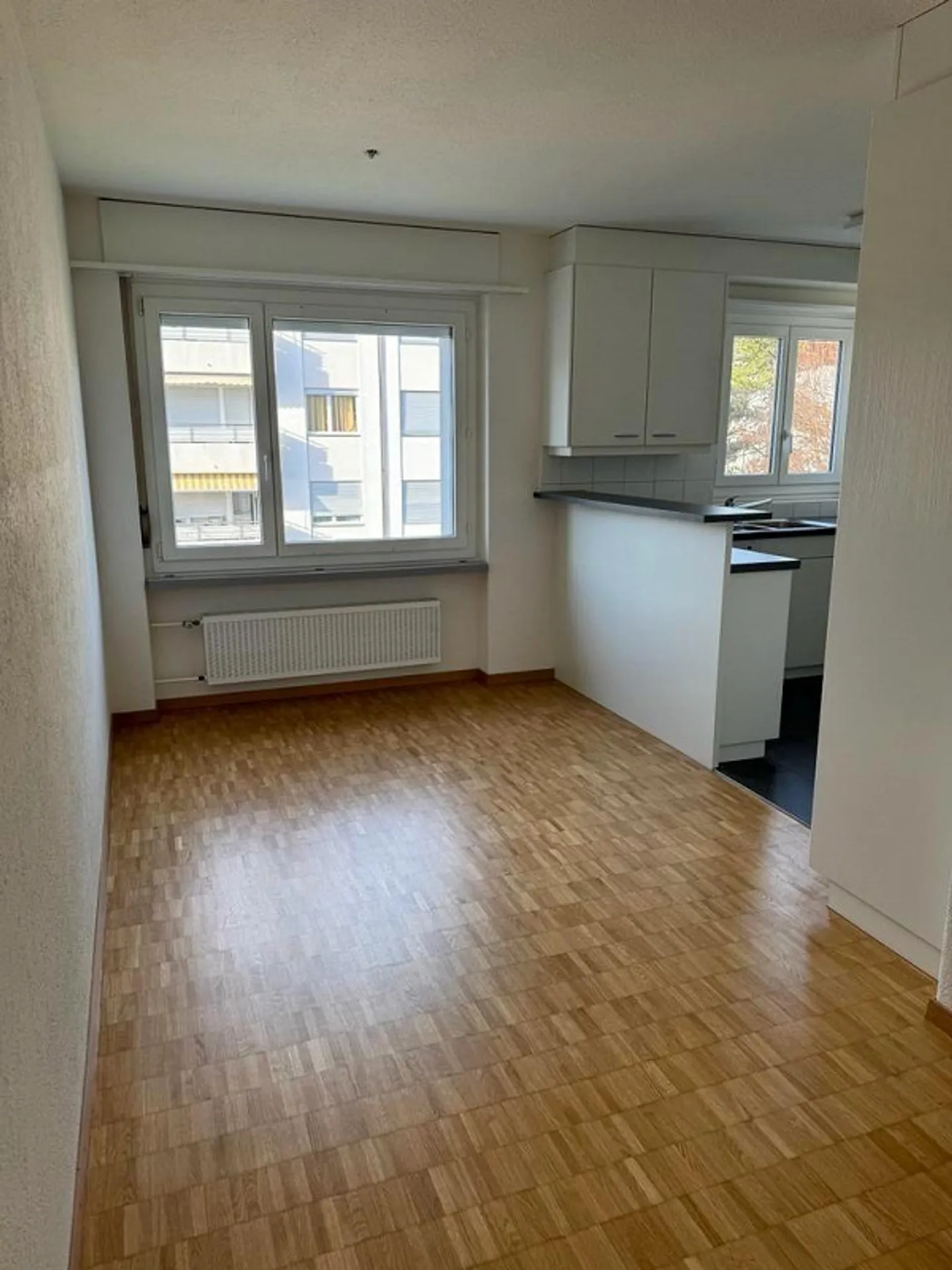 Ampio appartamento di 4 ½ locali a Buchrain - Foto 7 di 11