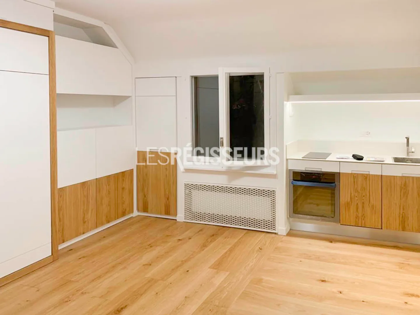 Studio 1 room - Photo 5 of 6