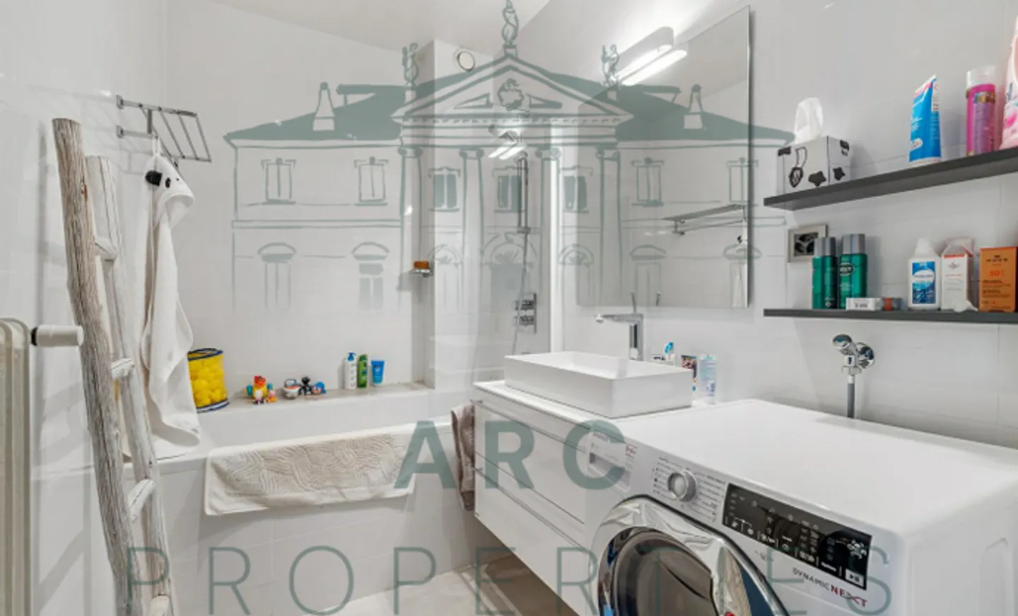RARE IN PÂQUIS - PLACE DE LA NAVIGATION - 4 ROOMS RENOVATED FURNISHED - Photo 3 of 6