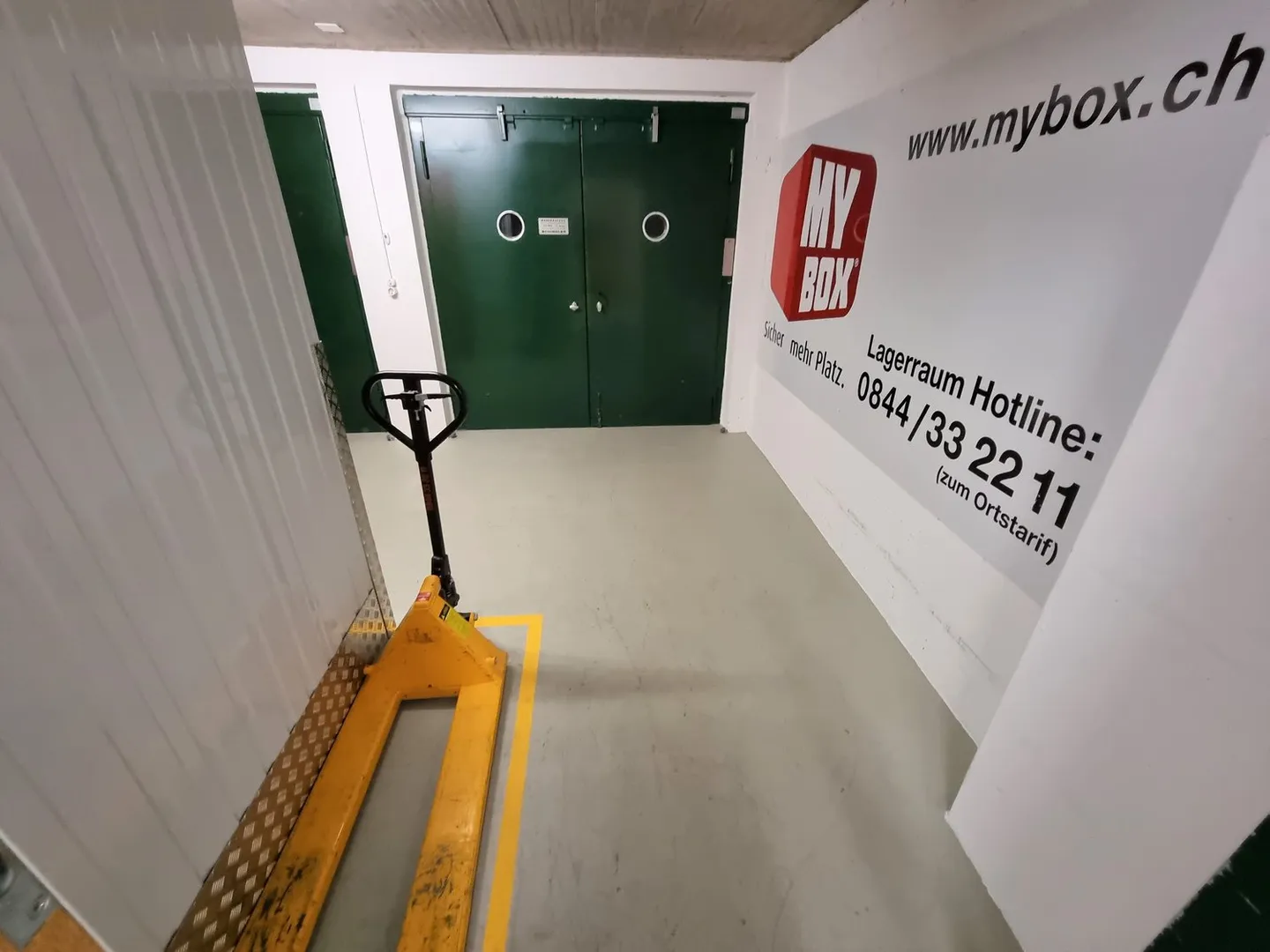 Lagerräume zw. 1m3 und 64m3 flexibel & günstig zu vermieten. Keine Kündigungsfrist. - Foto 5 von 8