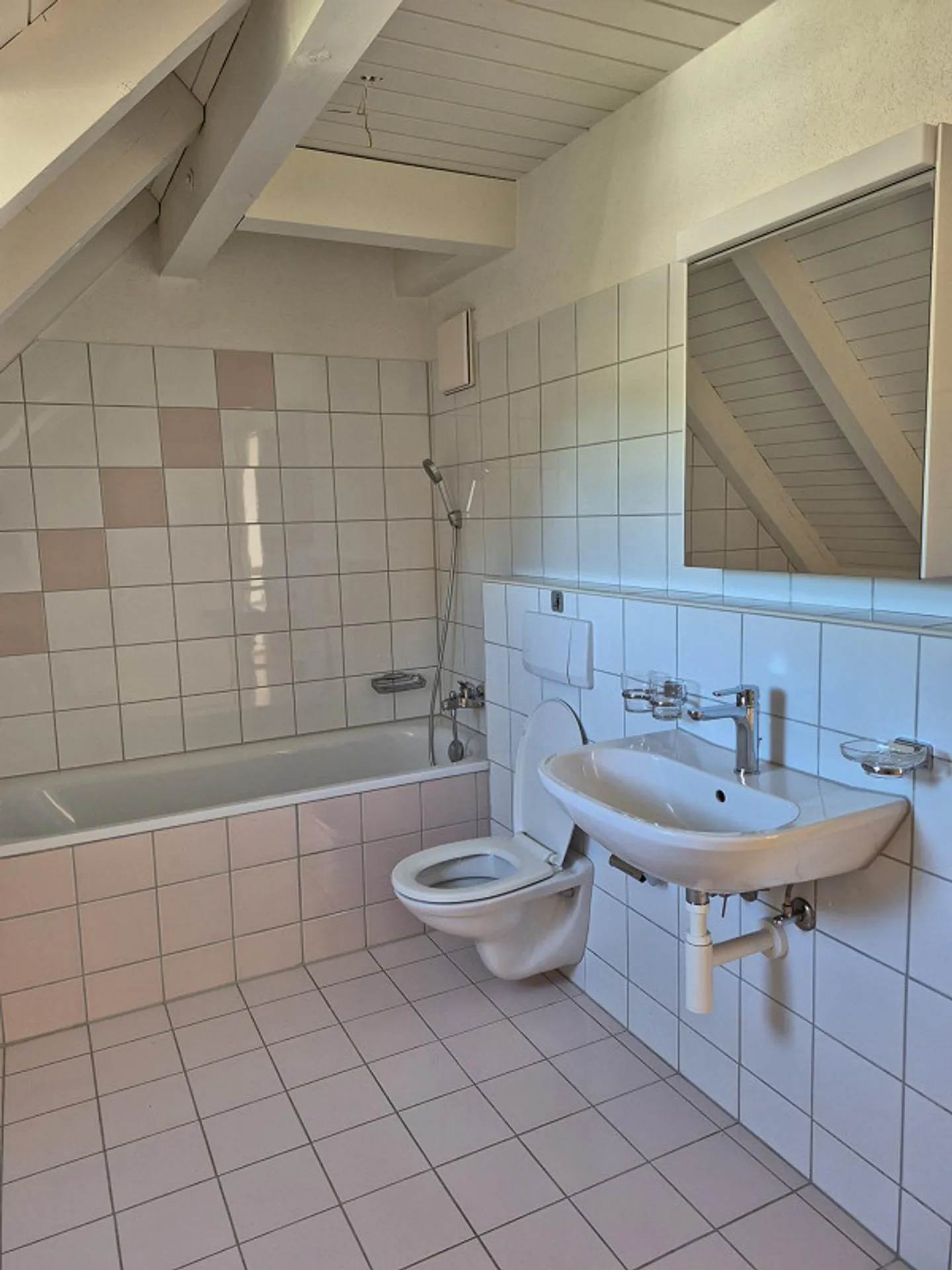 5.5 Room Maisonette - Photo 6 of 9
