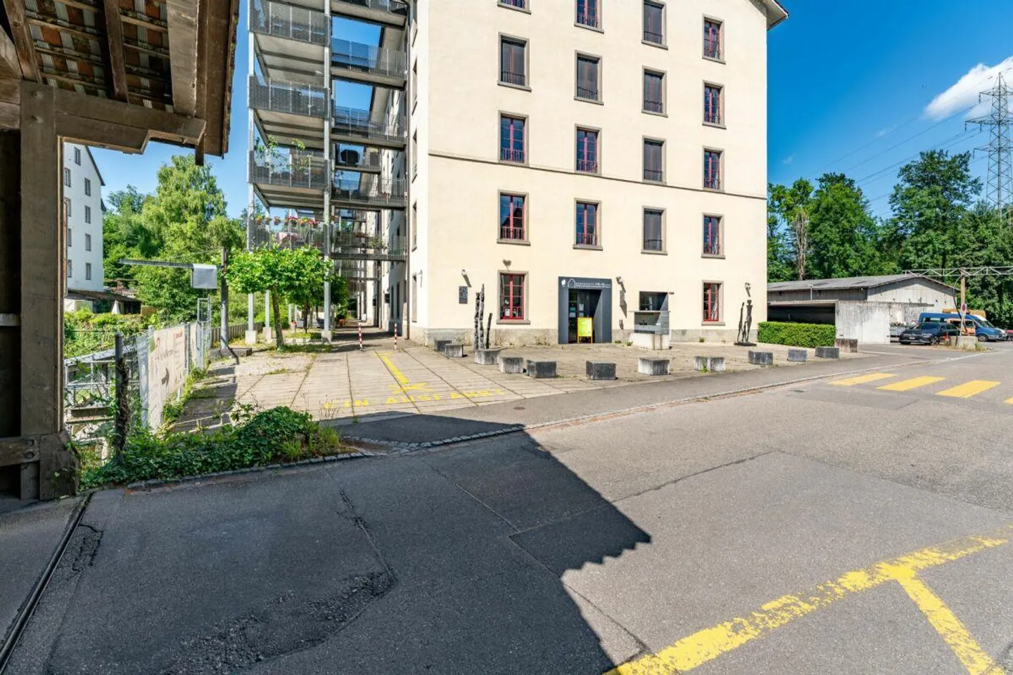 Spazio commerciale straordinario nella vecchia filanda - Foto 8 di 9