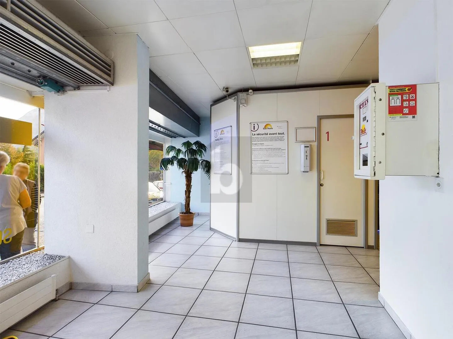 LOCAL COMMERCIAL - POUR TOUT COMMERCE - Photo 5 sur 6