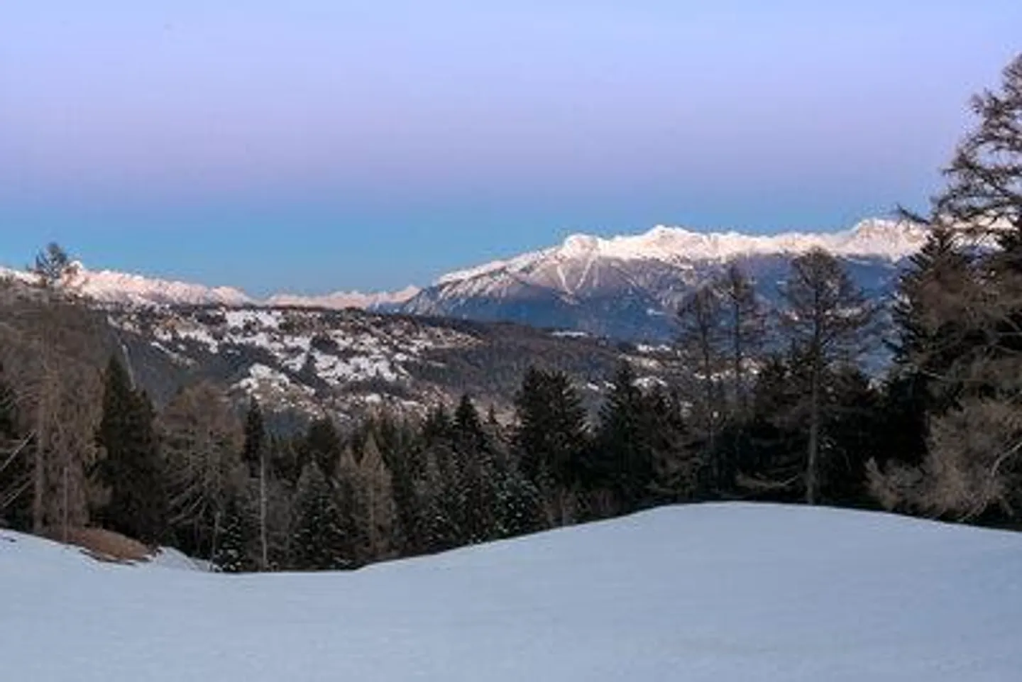 ESCLUSIVO - CHALET AFFASCINANTE AD ANZÈRE - Foto 2 di 12