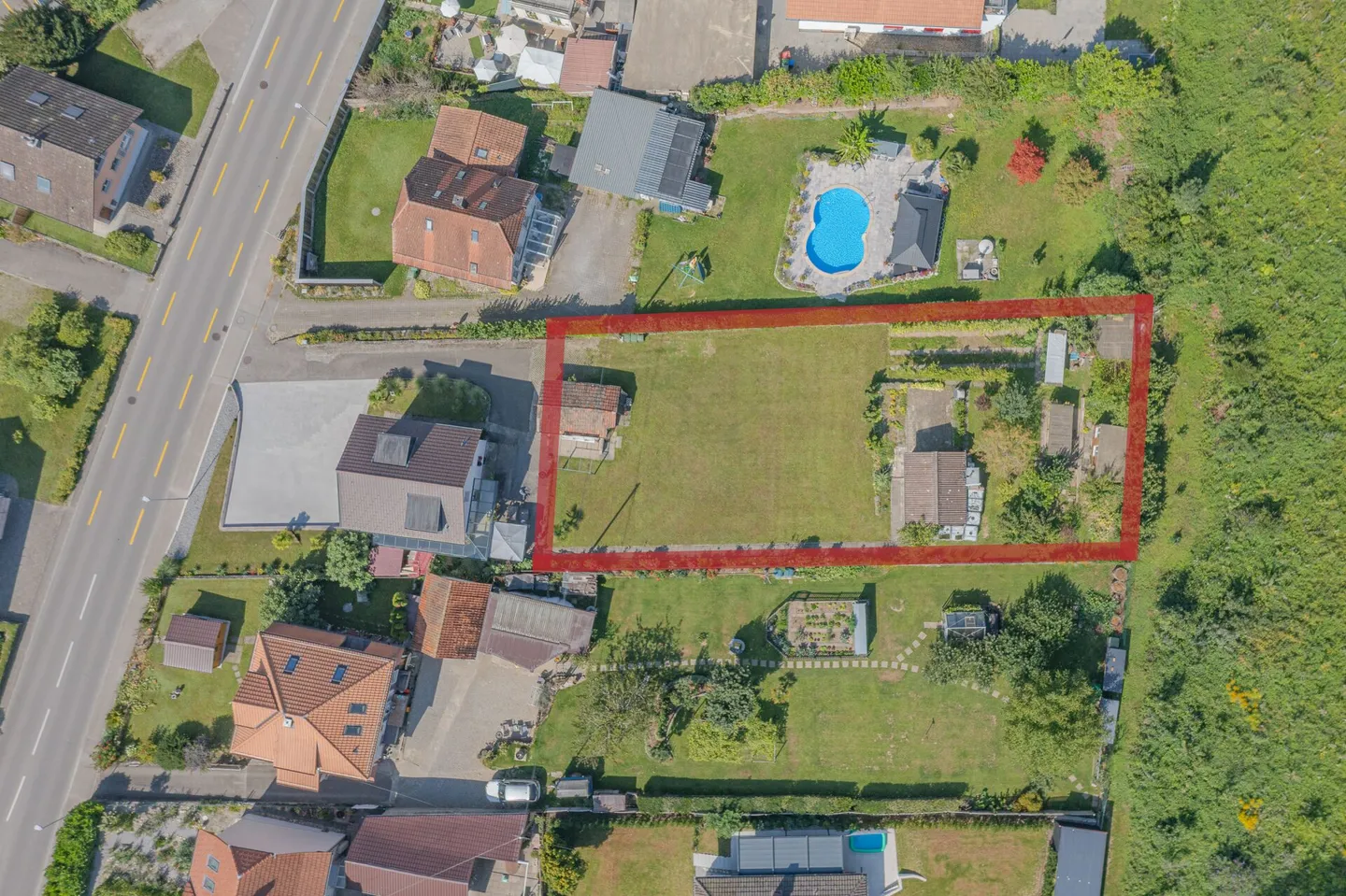 GRANDE IMMOBILIER - Terrain à bâtir avec nouveau projet approuvé à Orpund - Photo 1 sur 16