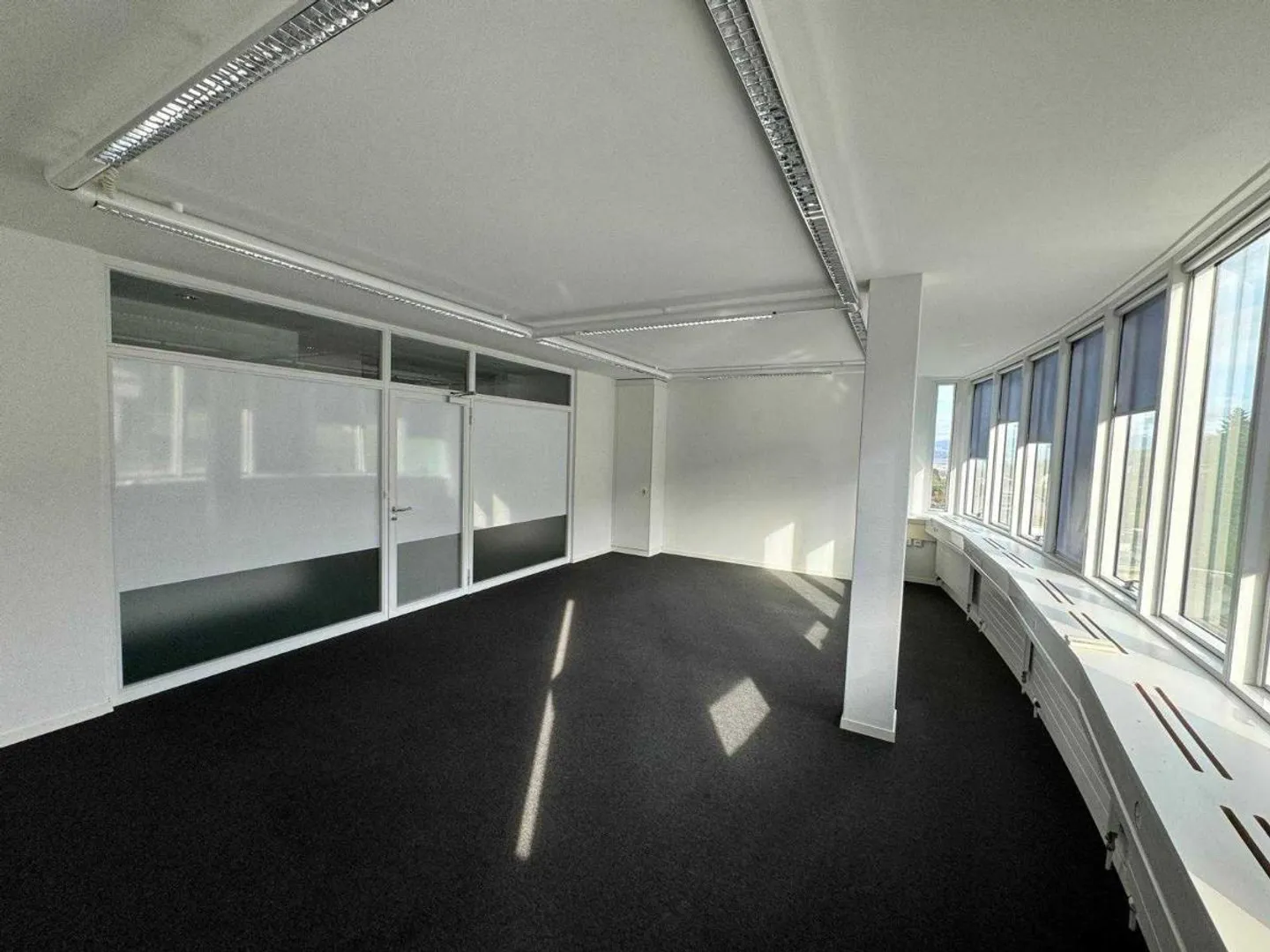 «Büro» - Foto 2 von 4