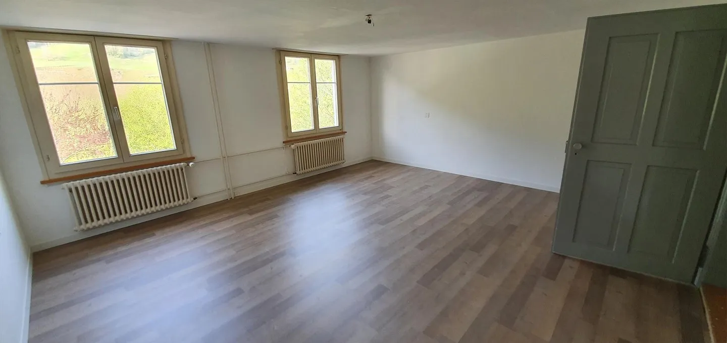 Appartamento di 4.5 locali con ampio giardino condominiale - Foto 4 di 8