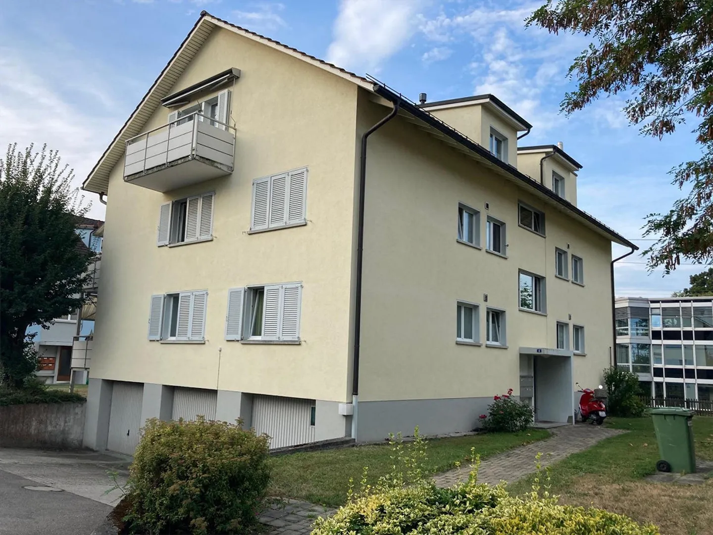 Appartamento 3.0 stanze a Küsnacht ZH vicino al lago - Foto 1 di 9