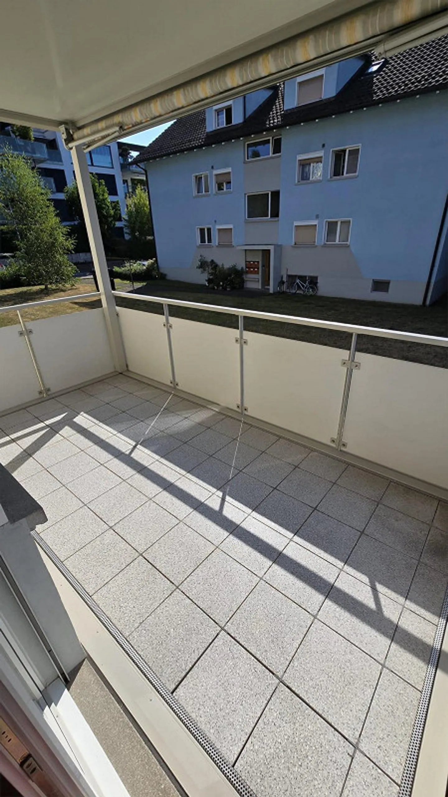 Appartamento 3.0 stanze a Küsnacht ZH vicino al lago - Foto 3 di 9