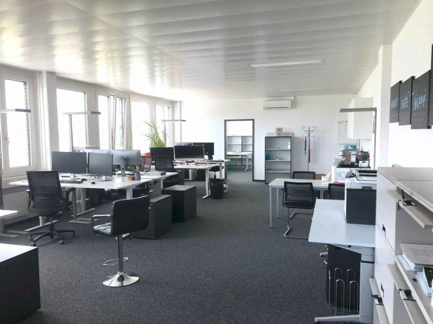 Ufficio ben sviluppato di 118 m2 in una posizione interessante a Steinhausen - Foto 4 di 9