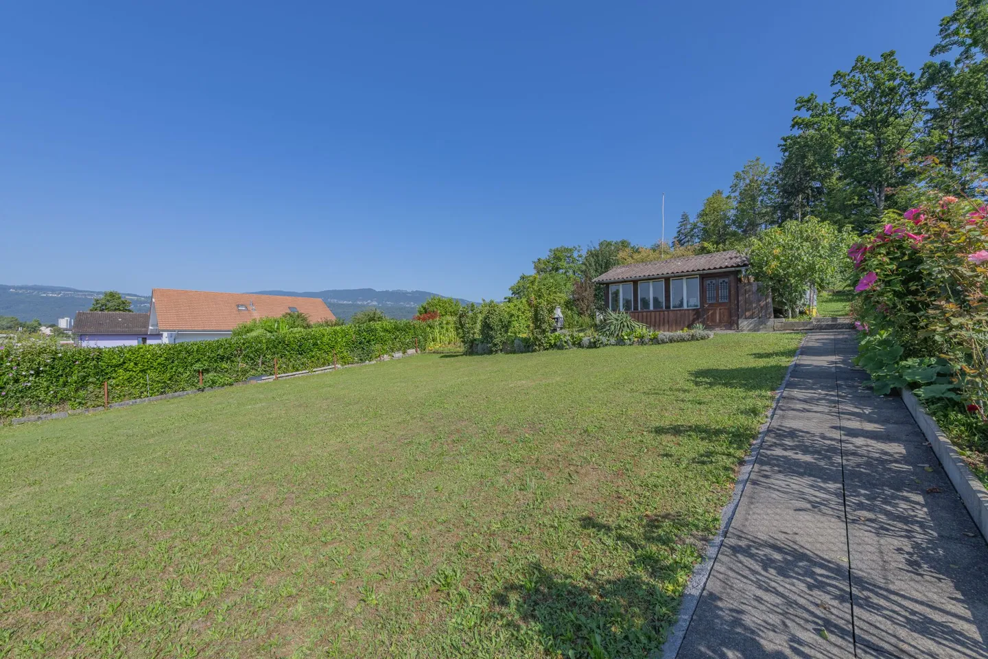 GRANDE IMMOBILIER - Terrain à bâtir avec nouveau projet approuvé à Orpund - Photo 6 sur 16