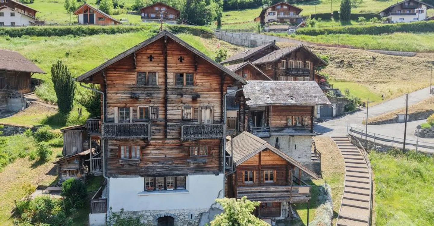 Affascinante Casa di Villaggio con Potenziale - Foto 2 di 4