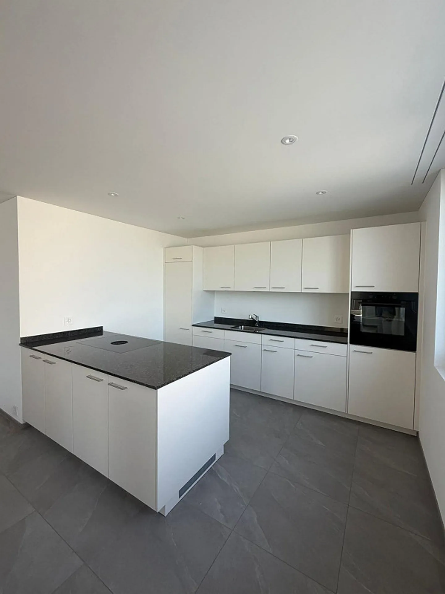 4.5 Room Apartment - Photo 2 of 5