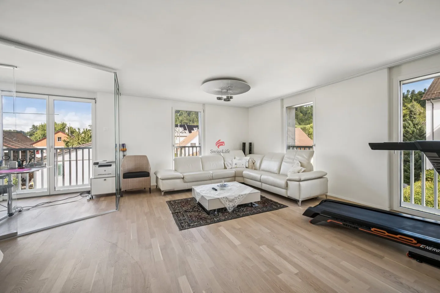 Modern Living - Bright, Central & Ideal - Photo 4 of 11