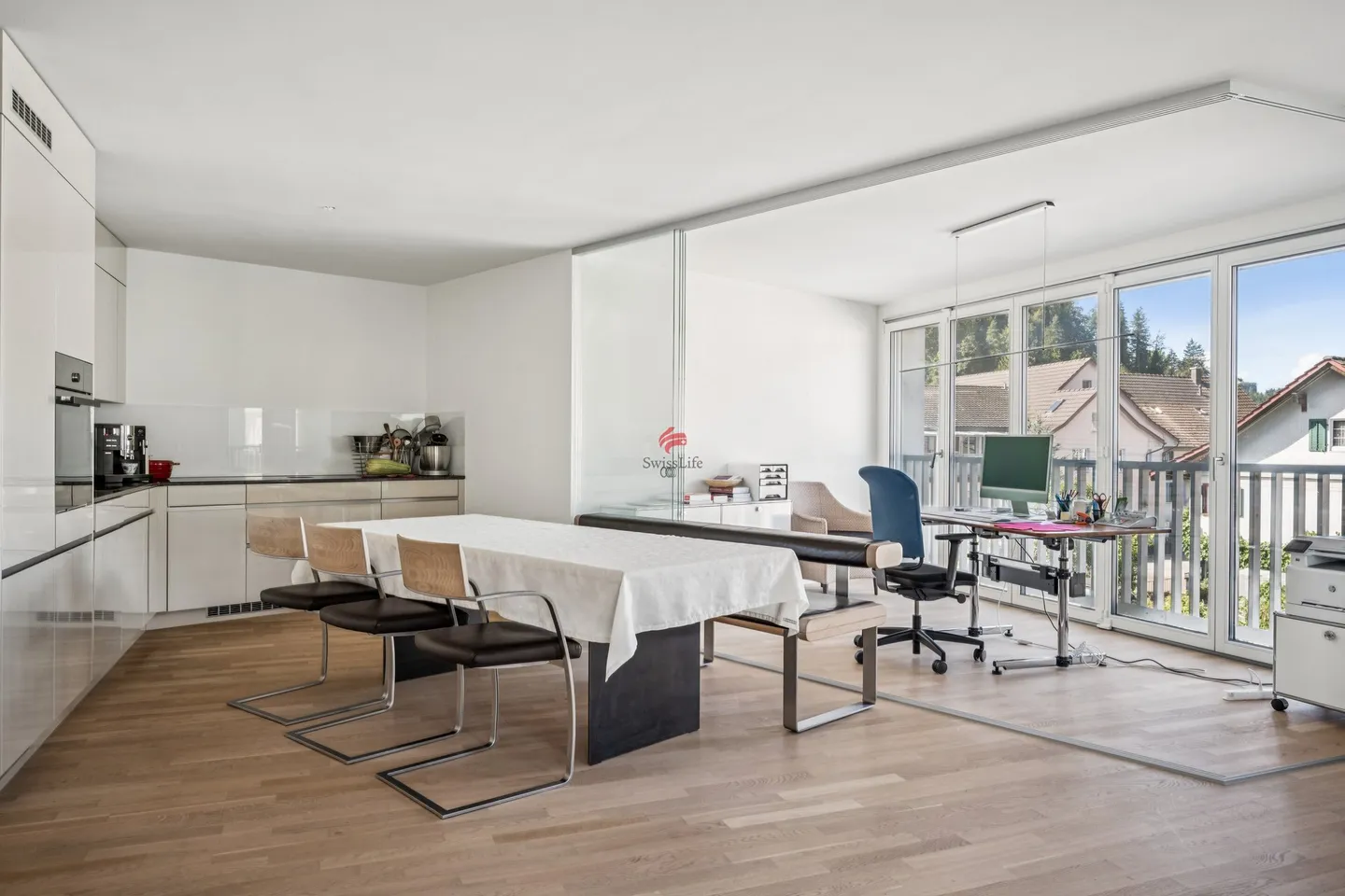 Modern Living - Bright, Central & Ideal - Photo 6 of 11