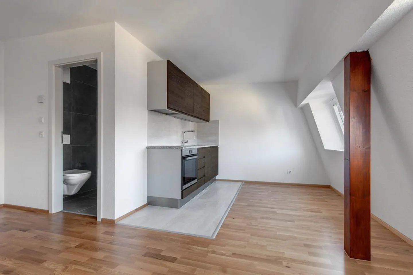 Bel appartement individuel dans le quartier calme d'Iselin - Photo 1 sur 4