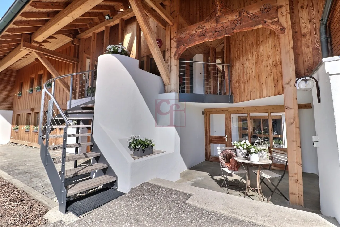 Magnificent renovated farmhouse 20 minutes from the Riviera and 15 minutes from Bulle - Photo 2 of 25
