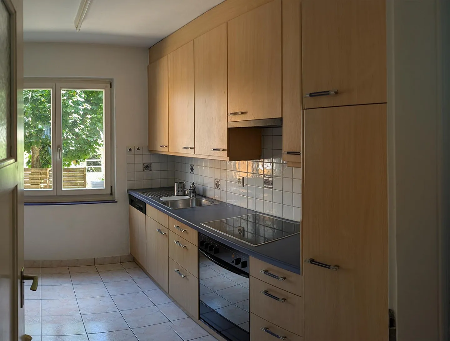 Geräumige 4-Zimmer-Wohnung in Zürich - Foto 6 von 13