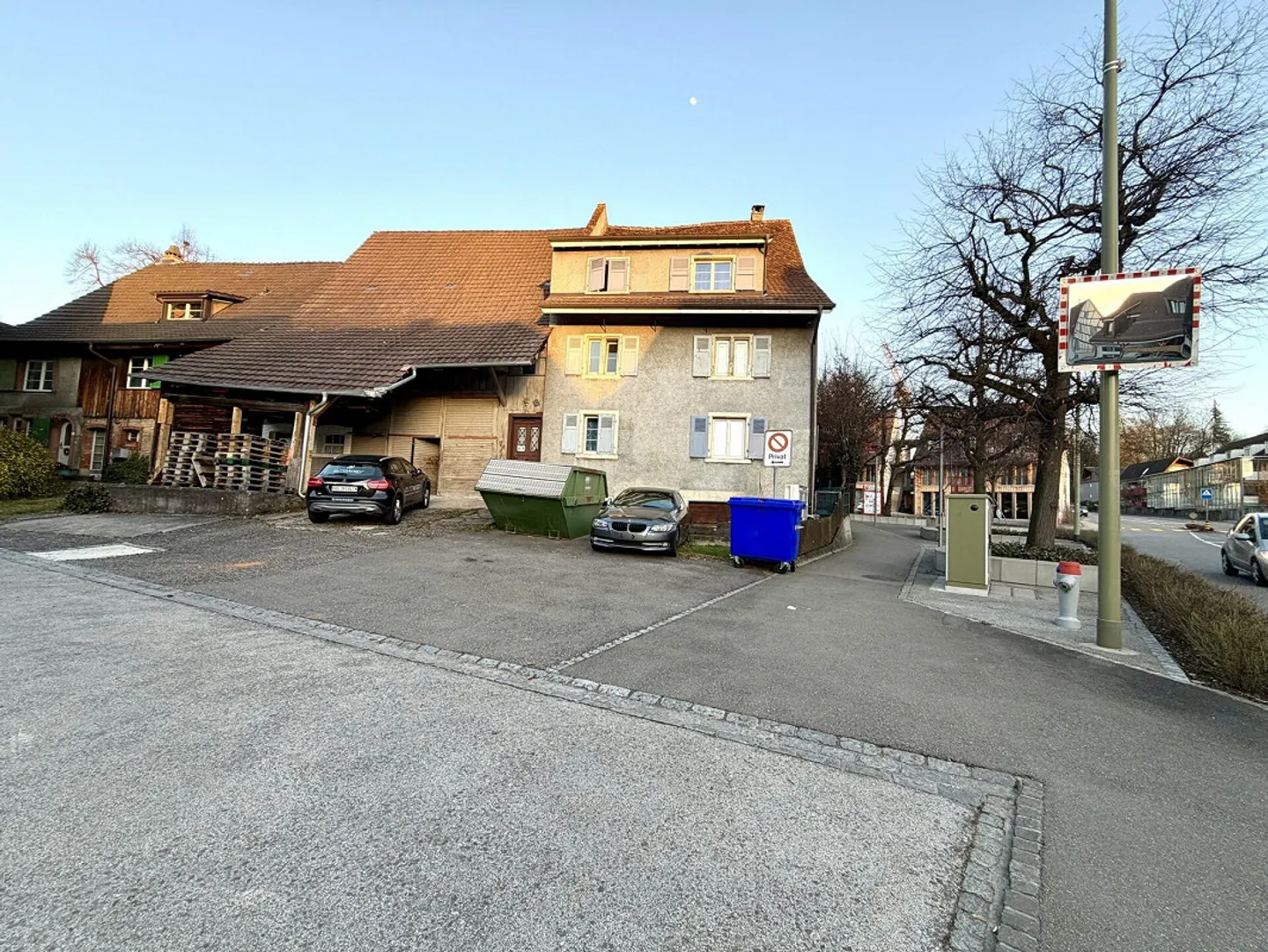 Vielseitige Gewerbefläche - Foto 1 von 6