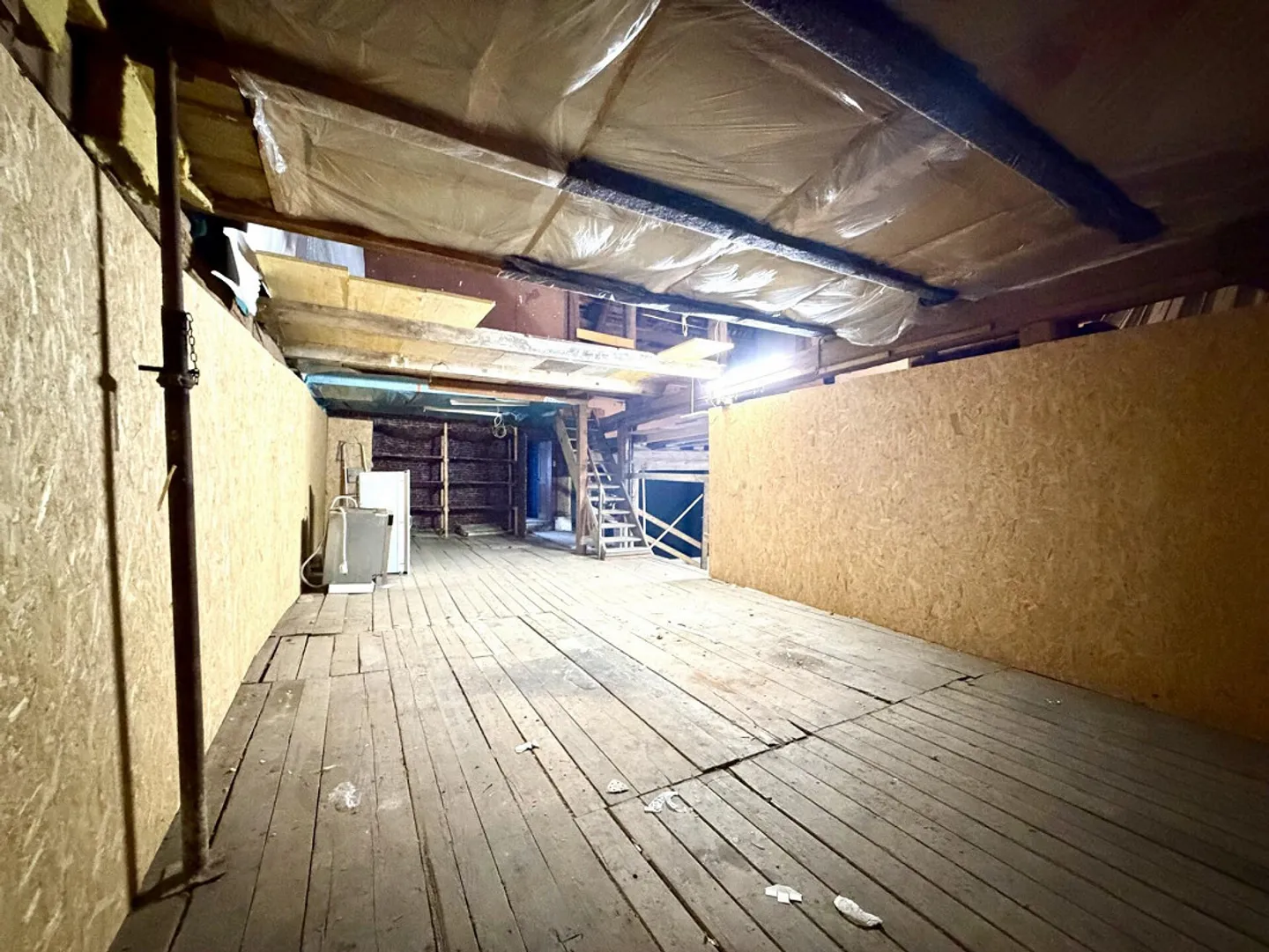 Vielseitige Gewerbefläche - Foto 4 von 6