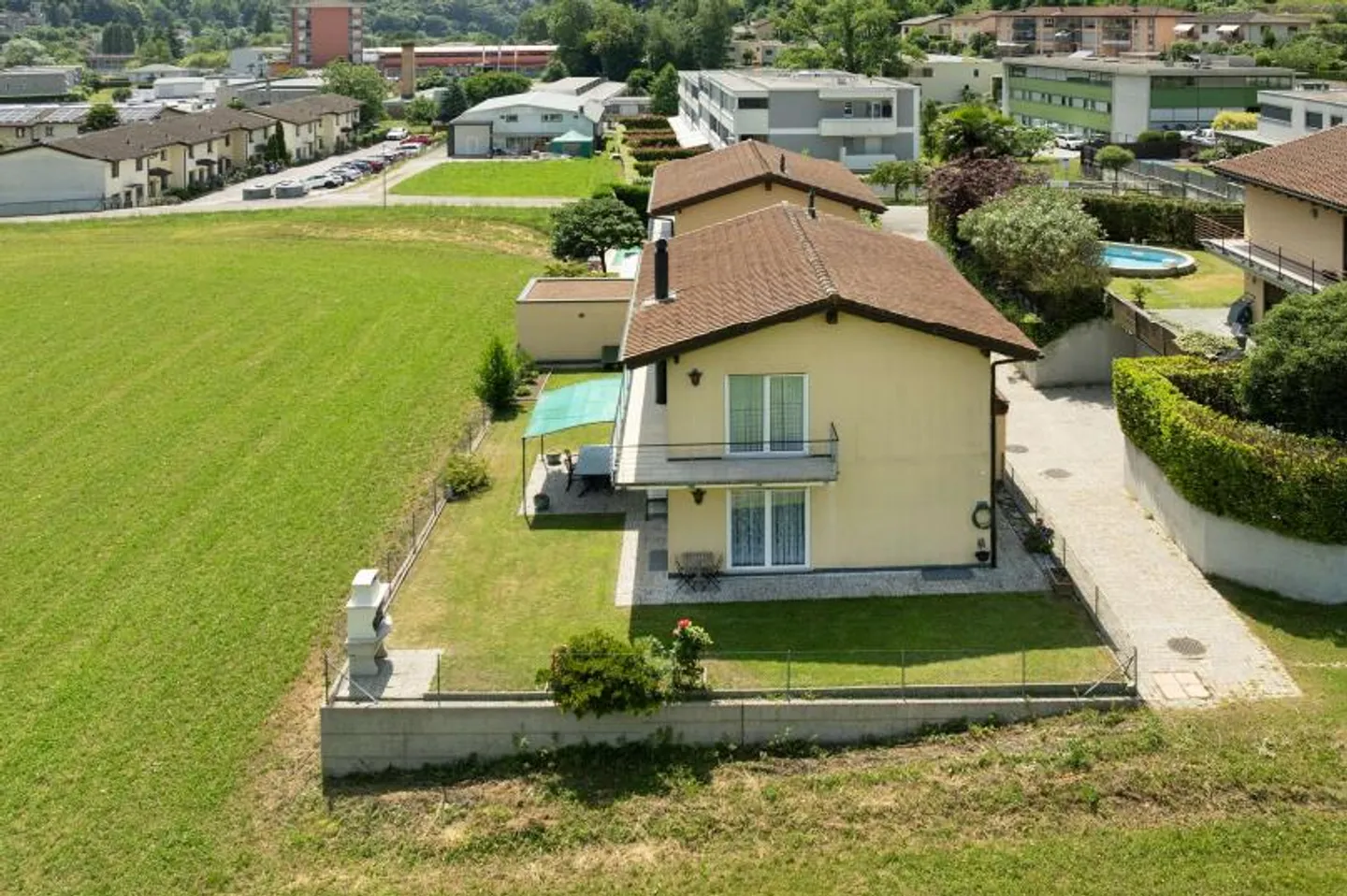 Villa Elegante con Giardino Privato - Foto 9 di 9