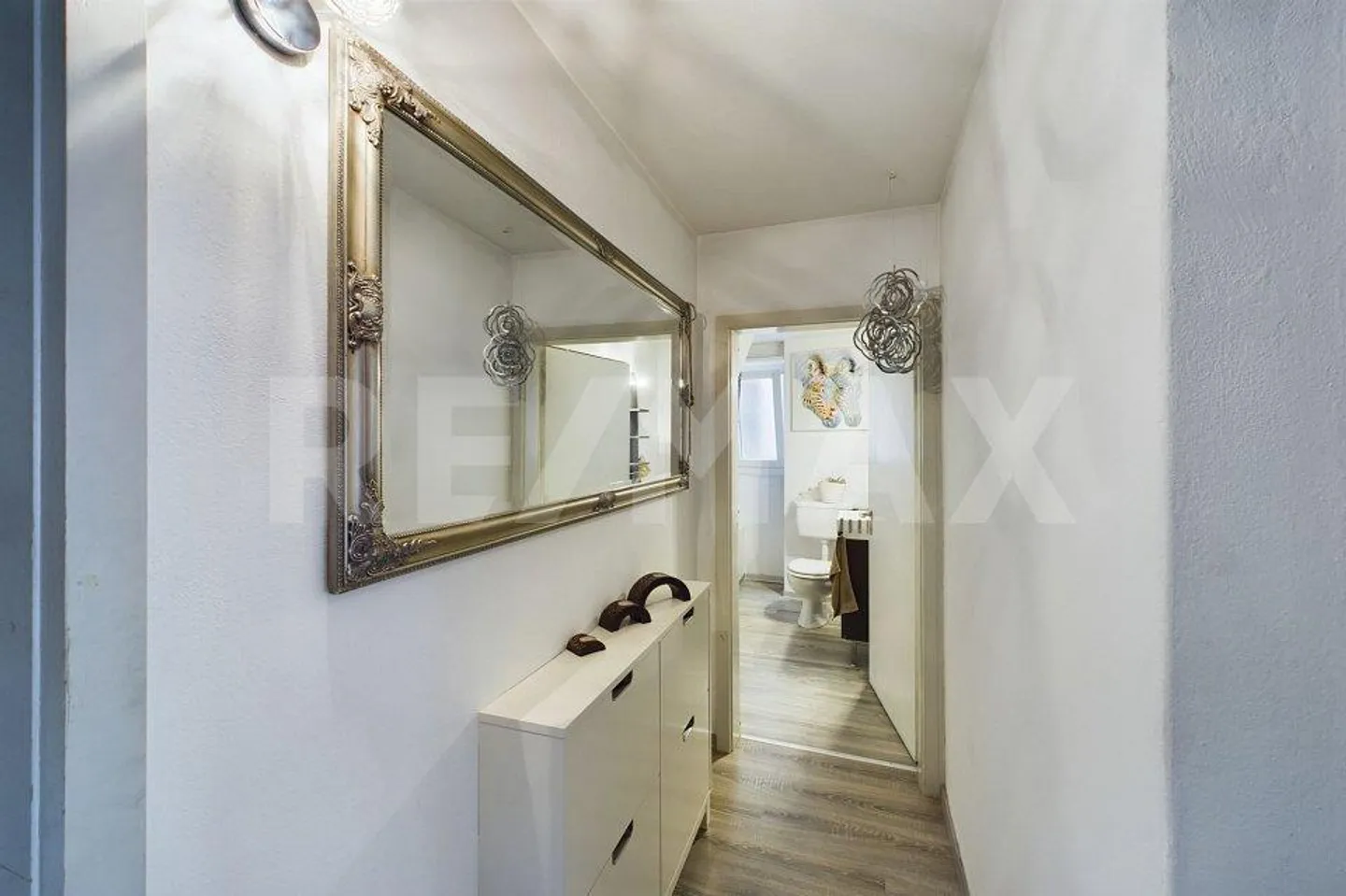 Casa di villaggio ristrutturata con garage - Foto 12 di 13