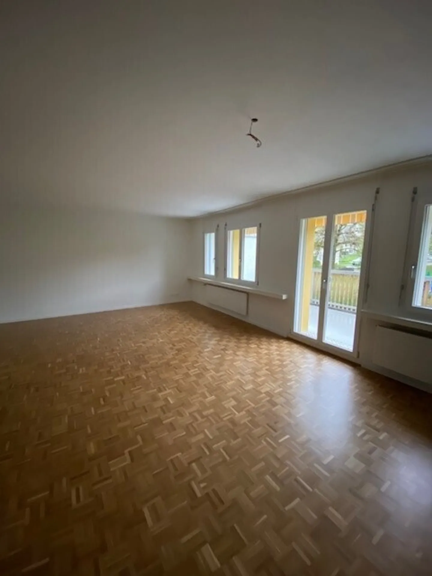 spacieux - pratique - emplacement central - Photo 5 sur 11