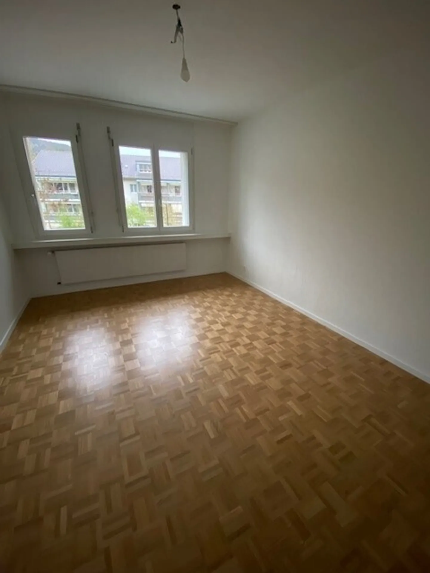 spacieux - pratique - emplacement central - Photo 10 sur 11