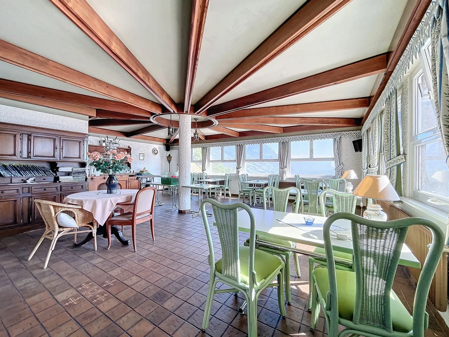 Edificio straordinario con un potenziale incommensurabile - Martigny - Foto 11 di 13