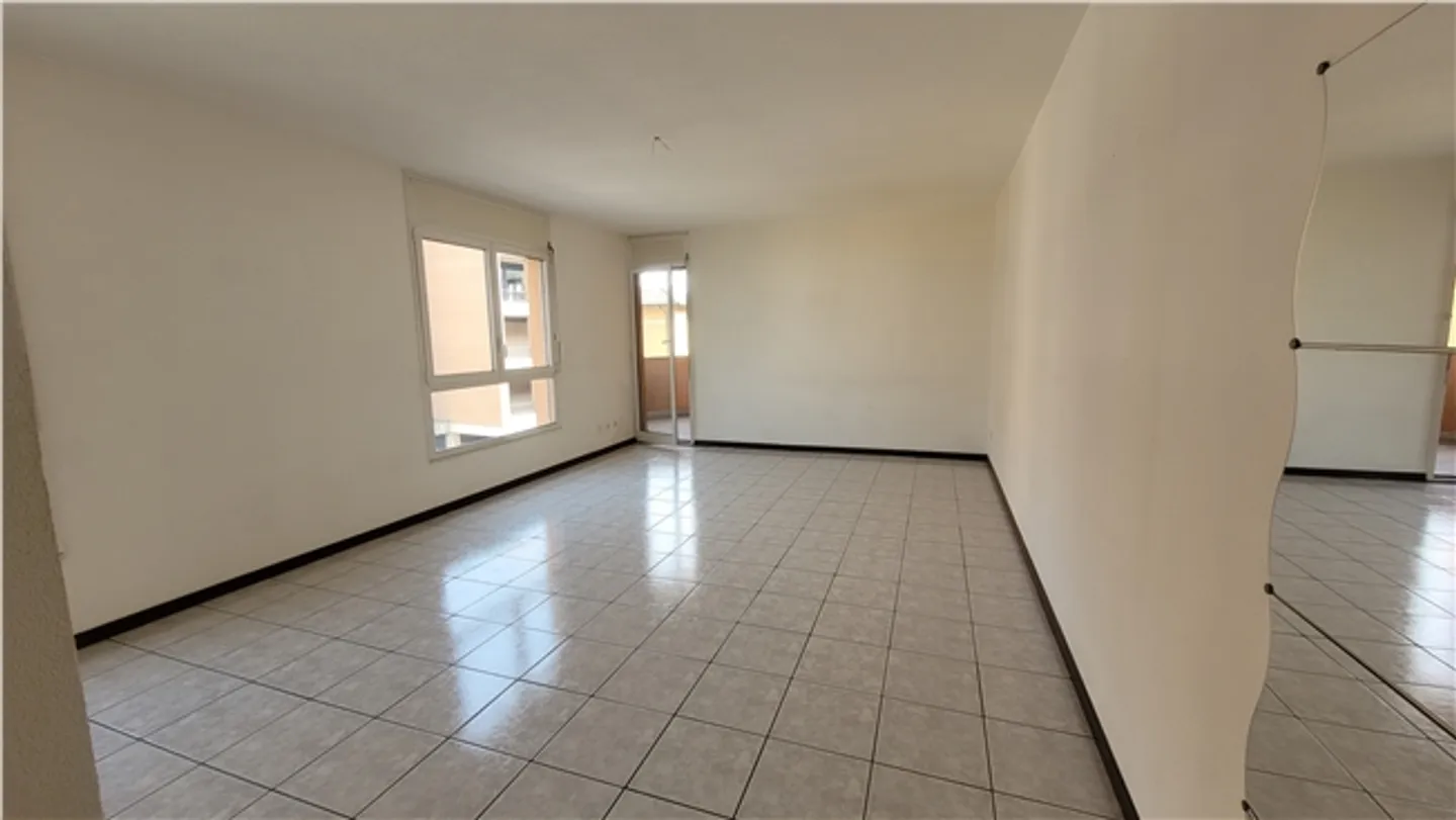 La solution idéale pour vivre confortablement à Lugano - Photo 2 sur 7