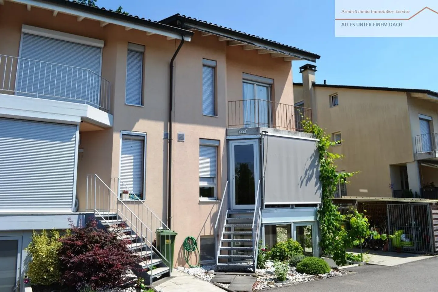 Familienhaus in Oberwil - Foto 2 von 19
