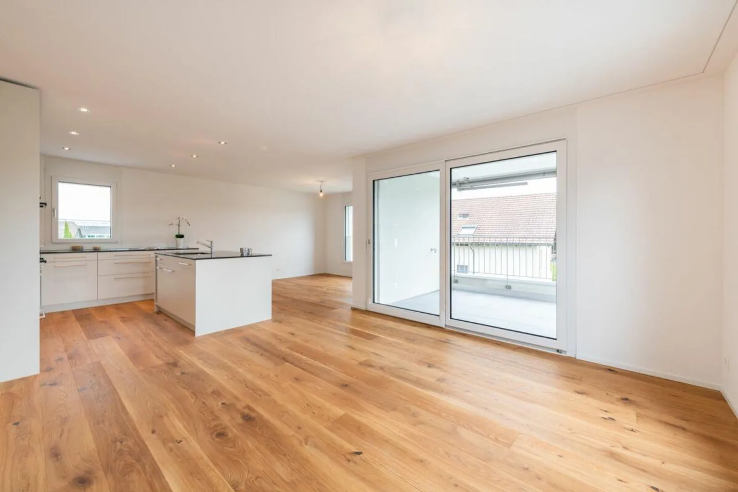 Hochwertige Wohnung mitten im Dorf - Foto 1 von 9