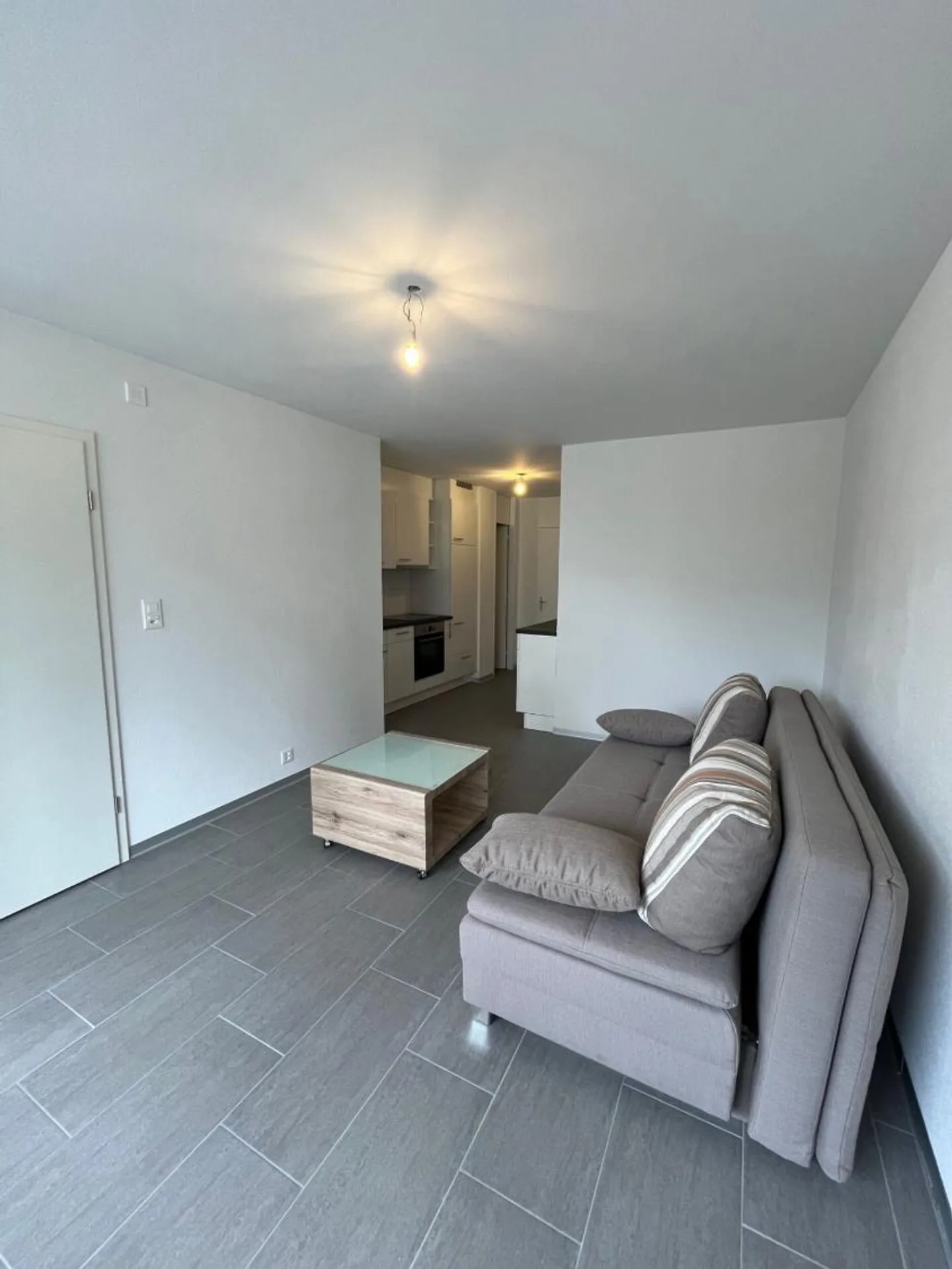 2.5 Room Apartment - Photo 1 of 5