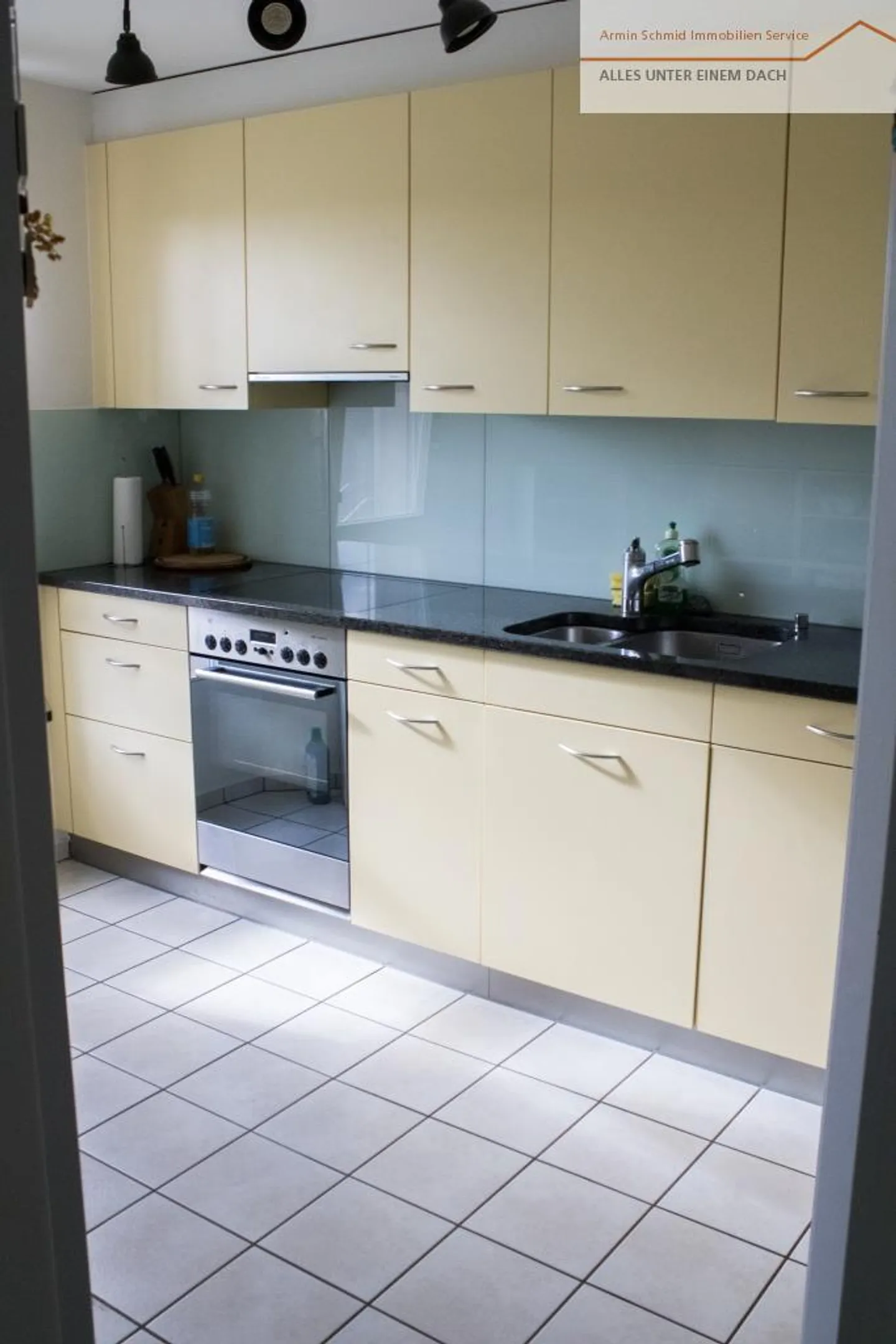 Familienhaus in Oberwil - Foto 9 von 19