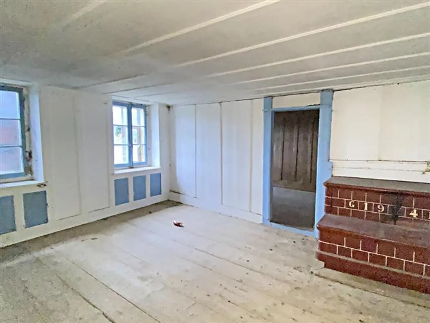 CHÂTONNAYE - BAUERNHAUS MIT WICHTIGEM POTENZIAL - 7,5 ZIMMER - Foto 4 von 5