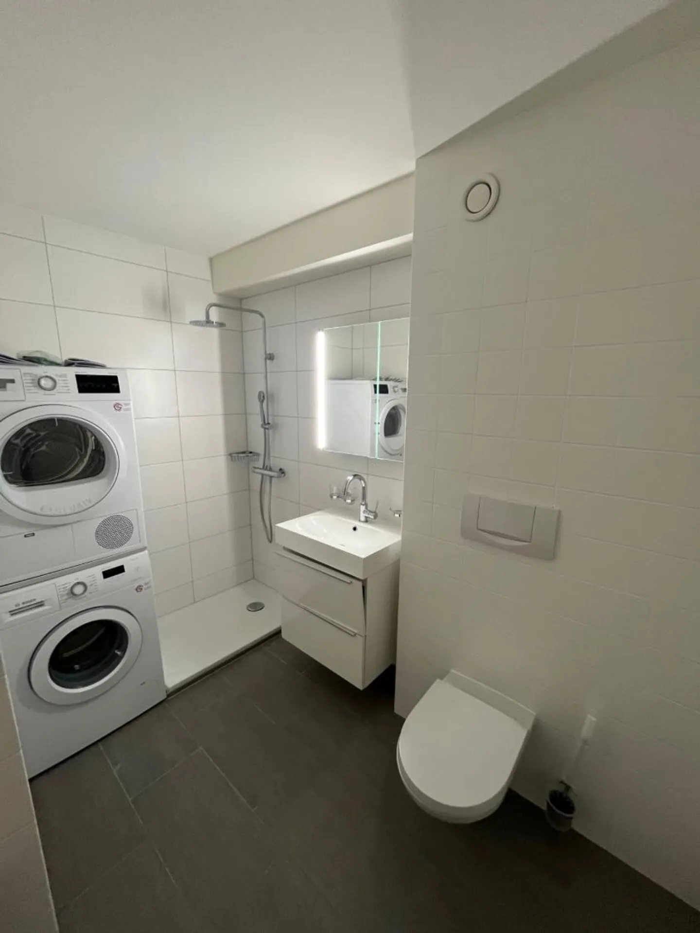 2.5 Room Apartment - Photo 5 of 5