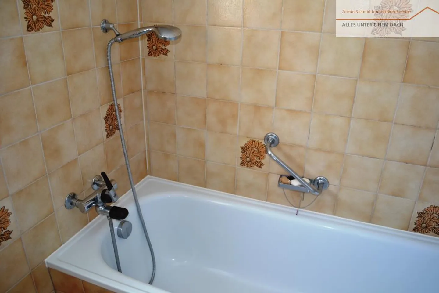 Familienhaus in Oberwil - Foto 11 von 19