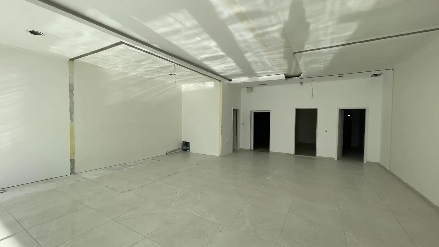 Geräumige Gewerbefläche in Zürich - Foto 2 von 3