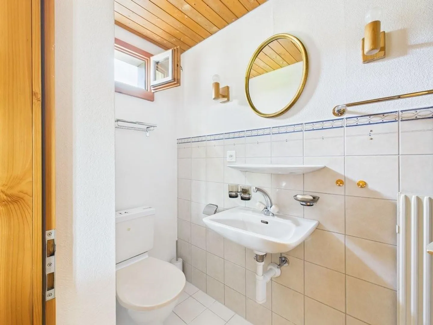 Zona residenziale tranquilla nel verde - Appartamento mansardato di 2 stanze - Foto 5 di 8