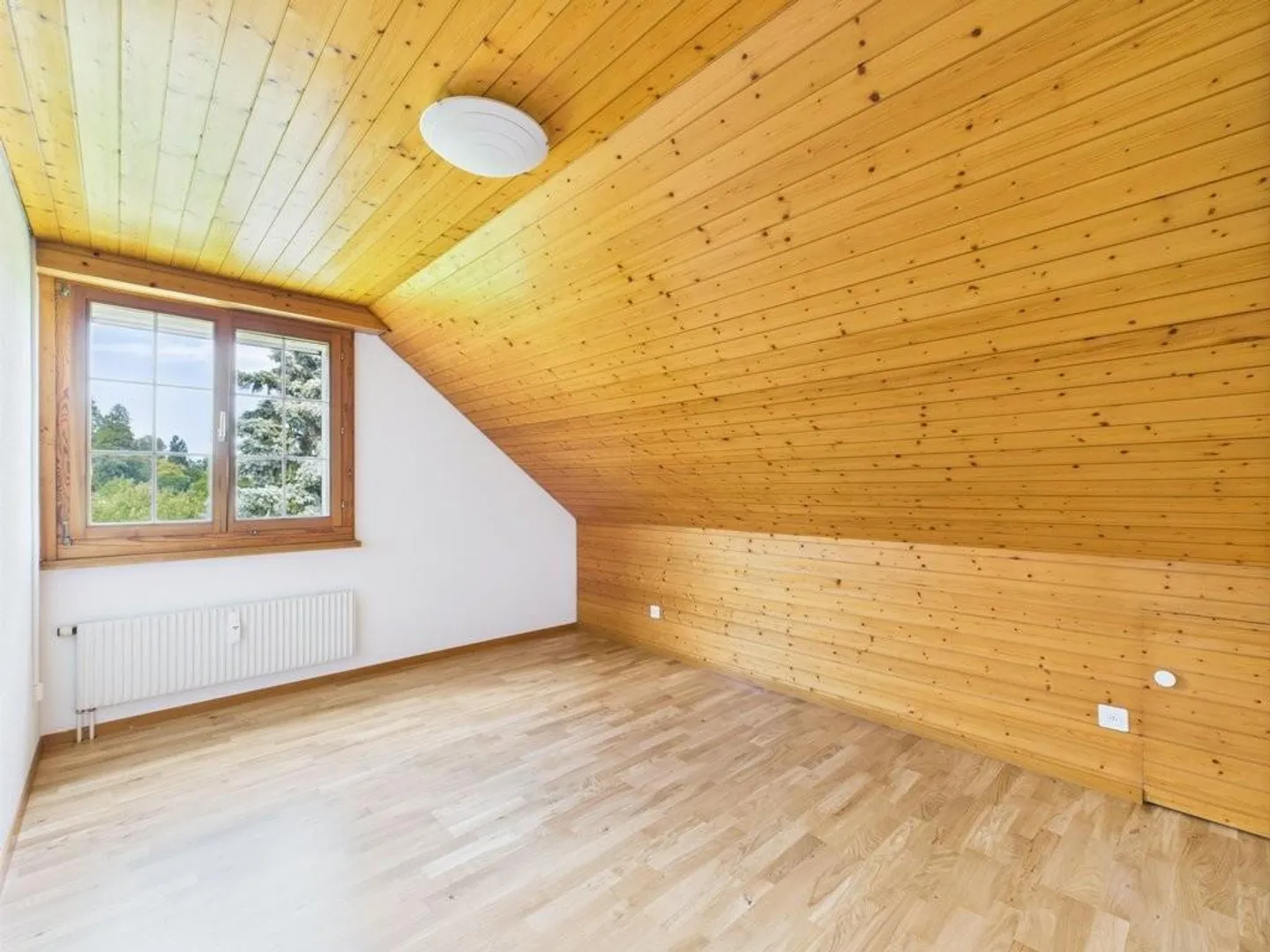 Zona residenziale tranquilla nel verde - Appartamento mansardato di 2 stanze - Foto 7 di 8