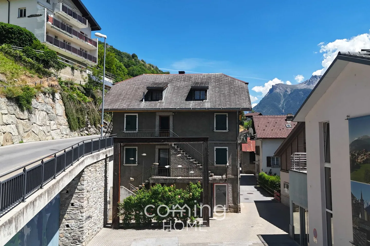 Appartamento di 4 locali a Eggerberg - modernizzato 2022-2024, versante sud, vista sulle montagne - Foto 1 di 13