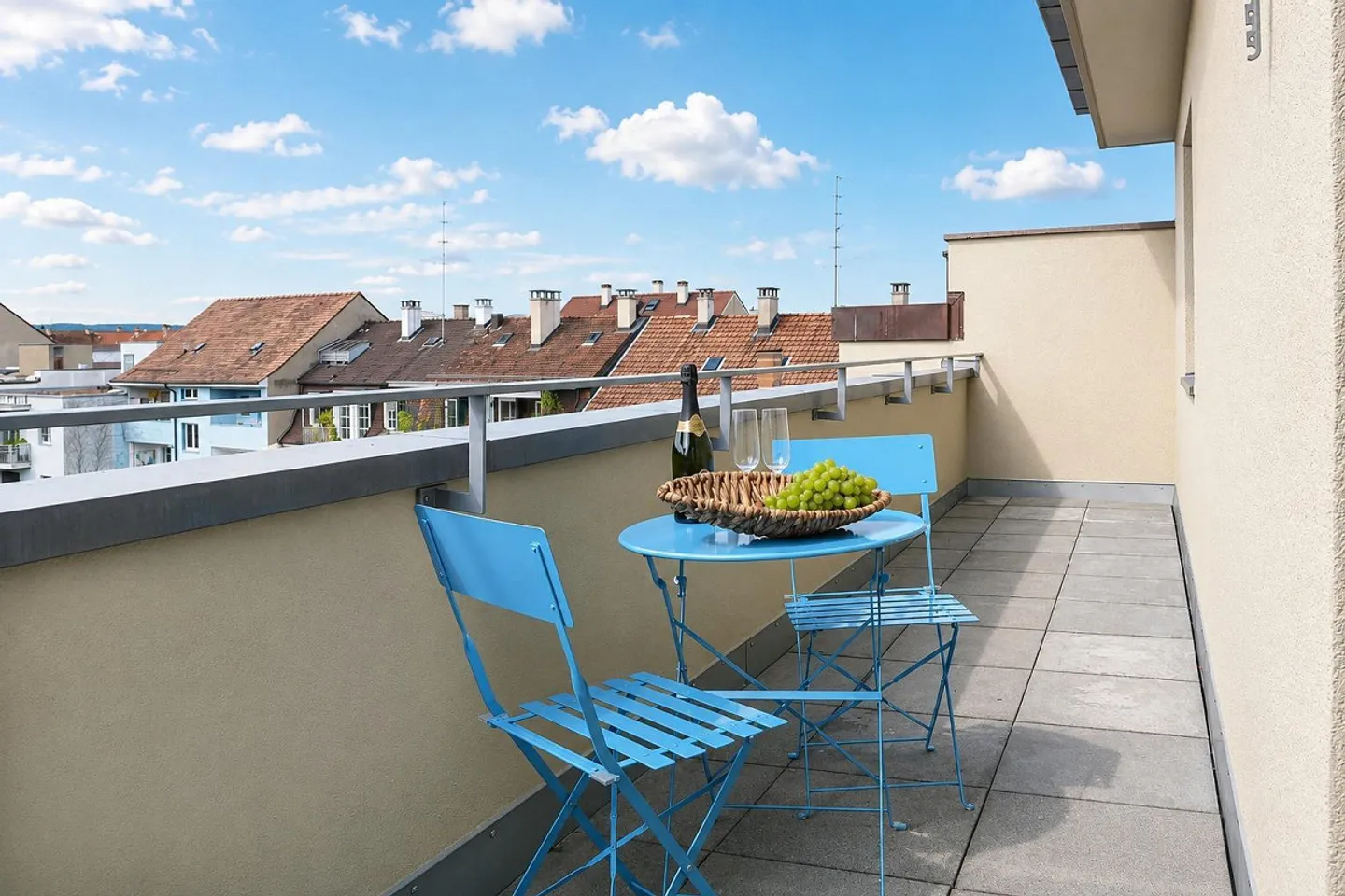 Appartement mansardé meublé 1 pièce avec balcon - Photo 1 sur 7