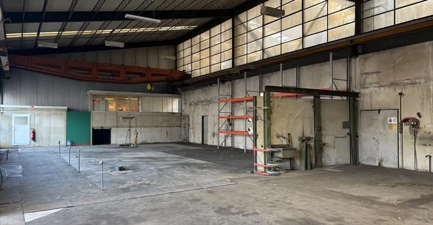 Immeuble mixte à louer - Photo 2 sur 10