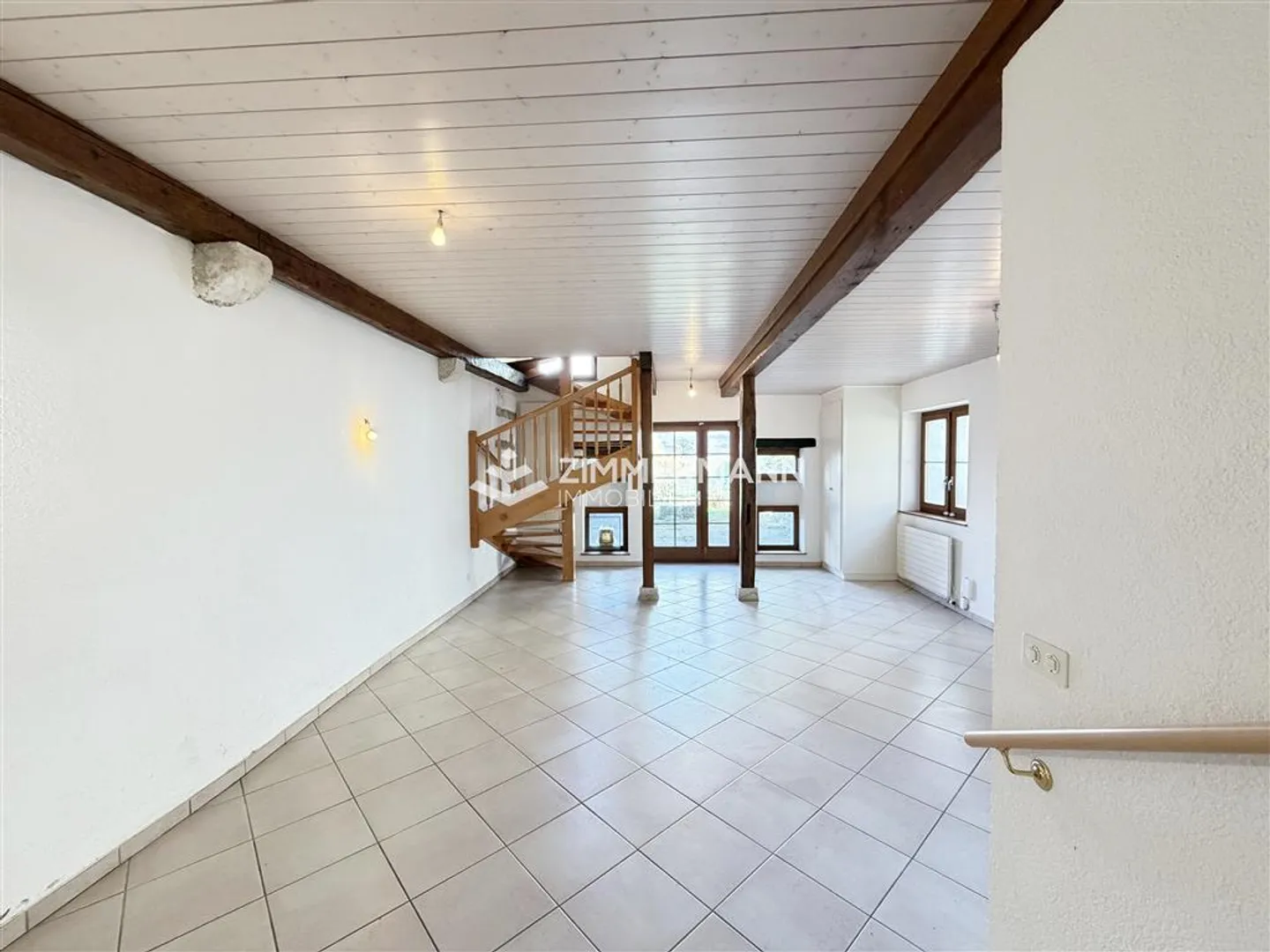 House in the Village, 5.5, 147 - Photo 3 of 13