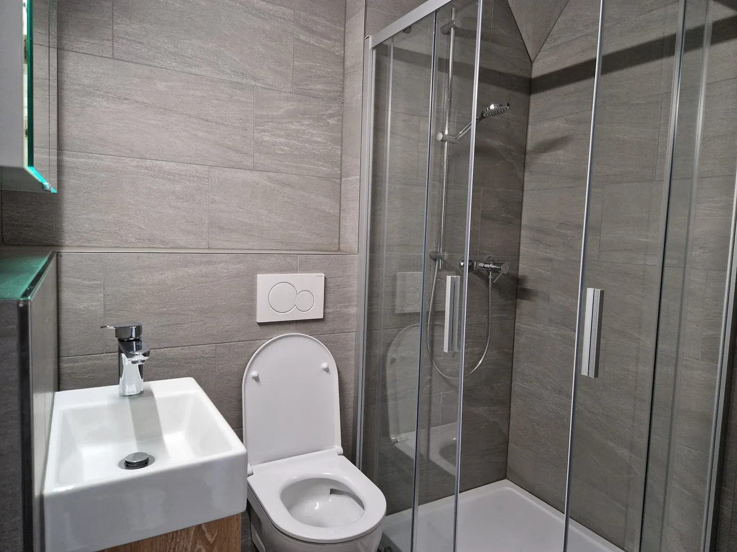 Maison multifamiliale entièrement rénovée et extension avec 6 appartements à Walzenhausen - Photo 14 sur 19