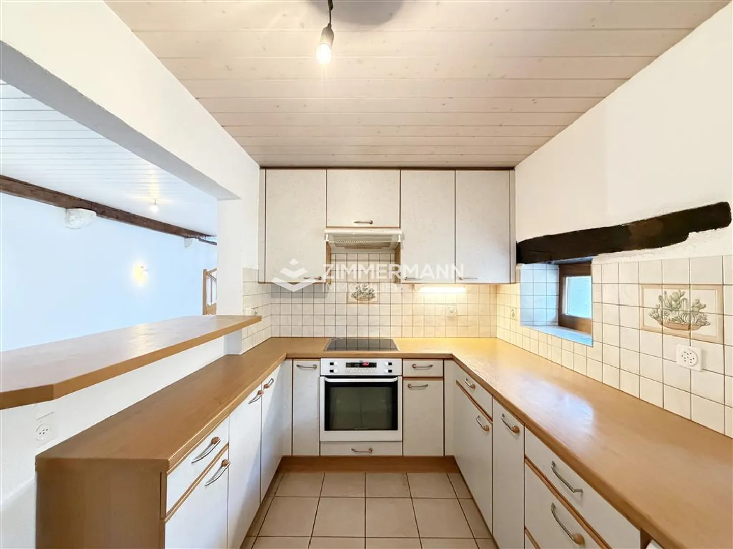 House in the Village, 5.5, 147 - Photo 8 of 13