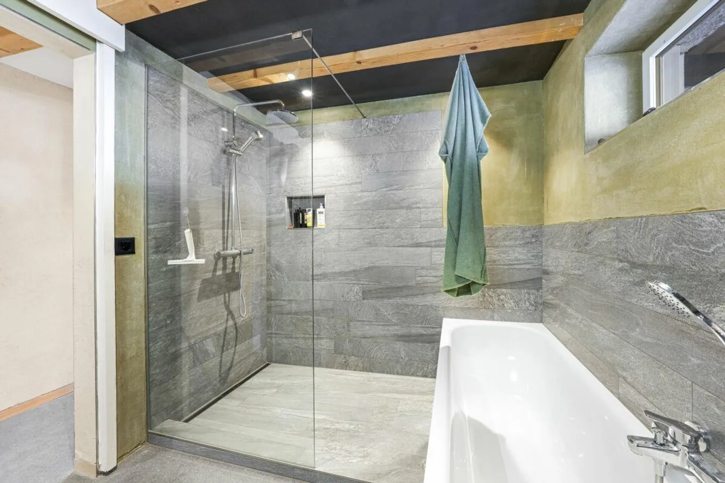 Sustainable Stylish Single-Family Home with Apartment in a Quiet Location - Photo 12 of 19