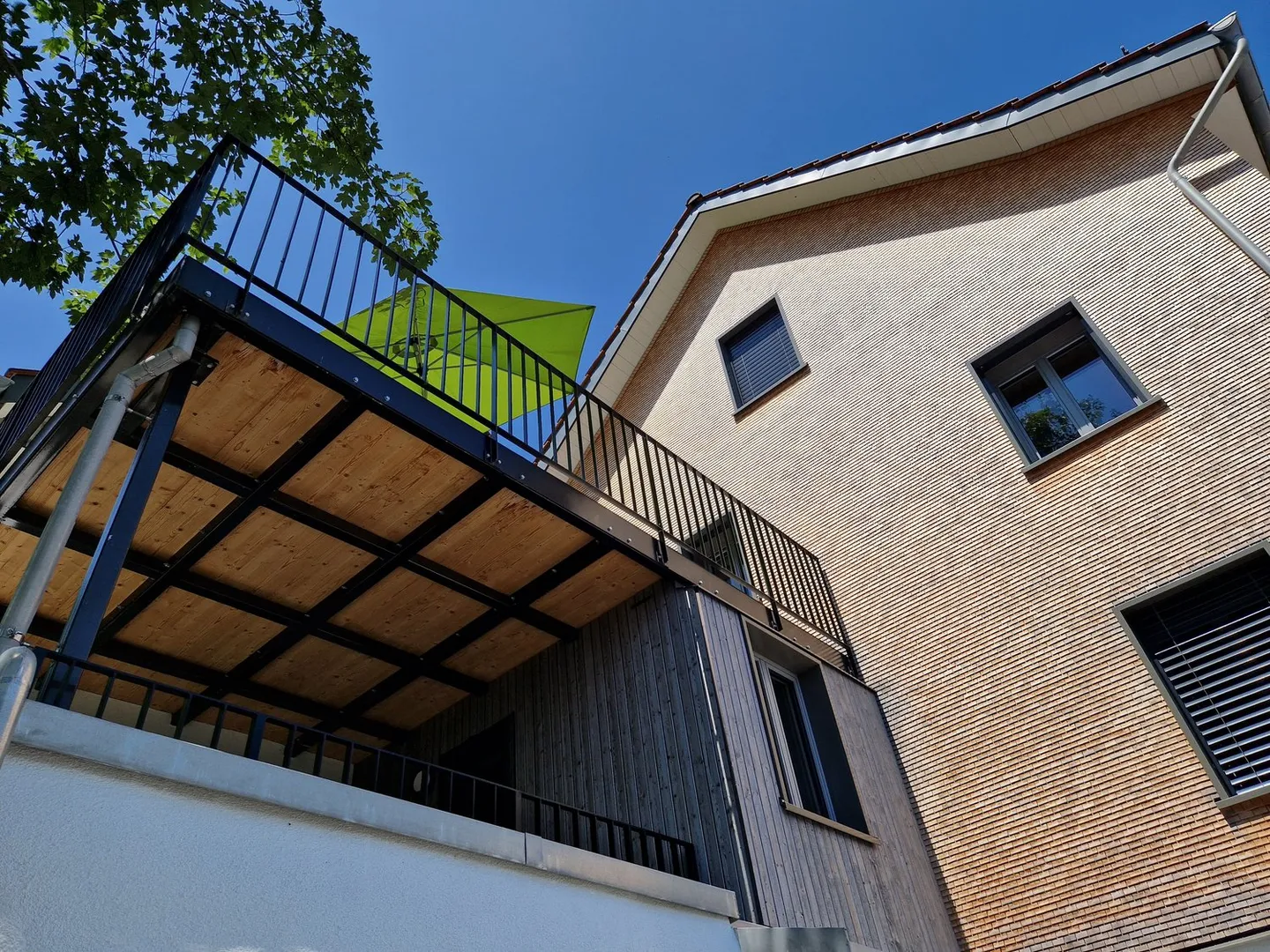 Maison multifamiliale entièrement rénovée et extension avec 6 appartements à Walzenhausen - Photo 6 sur 19