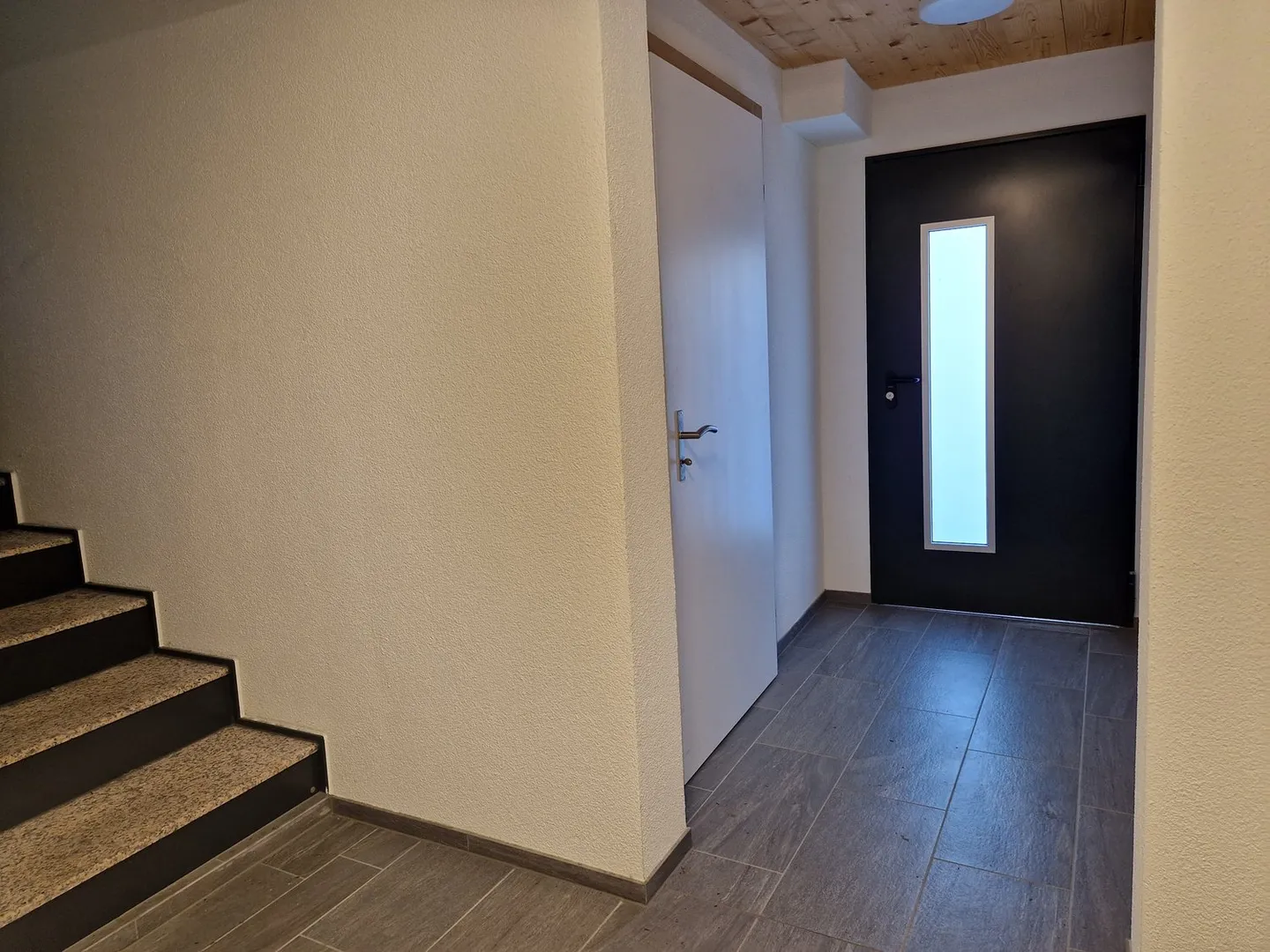 Maison multifamiliale entièrement rénovée et extension avec 6 appartements à Walzenhausen - Photo 8 sur 19